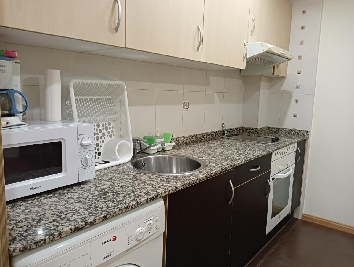 Apartamentos Chevere Rojo-Huca โอเบียโด ภายนอก รูปภาพ
